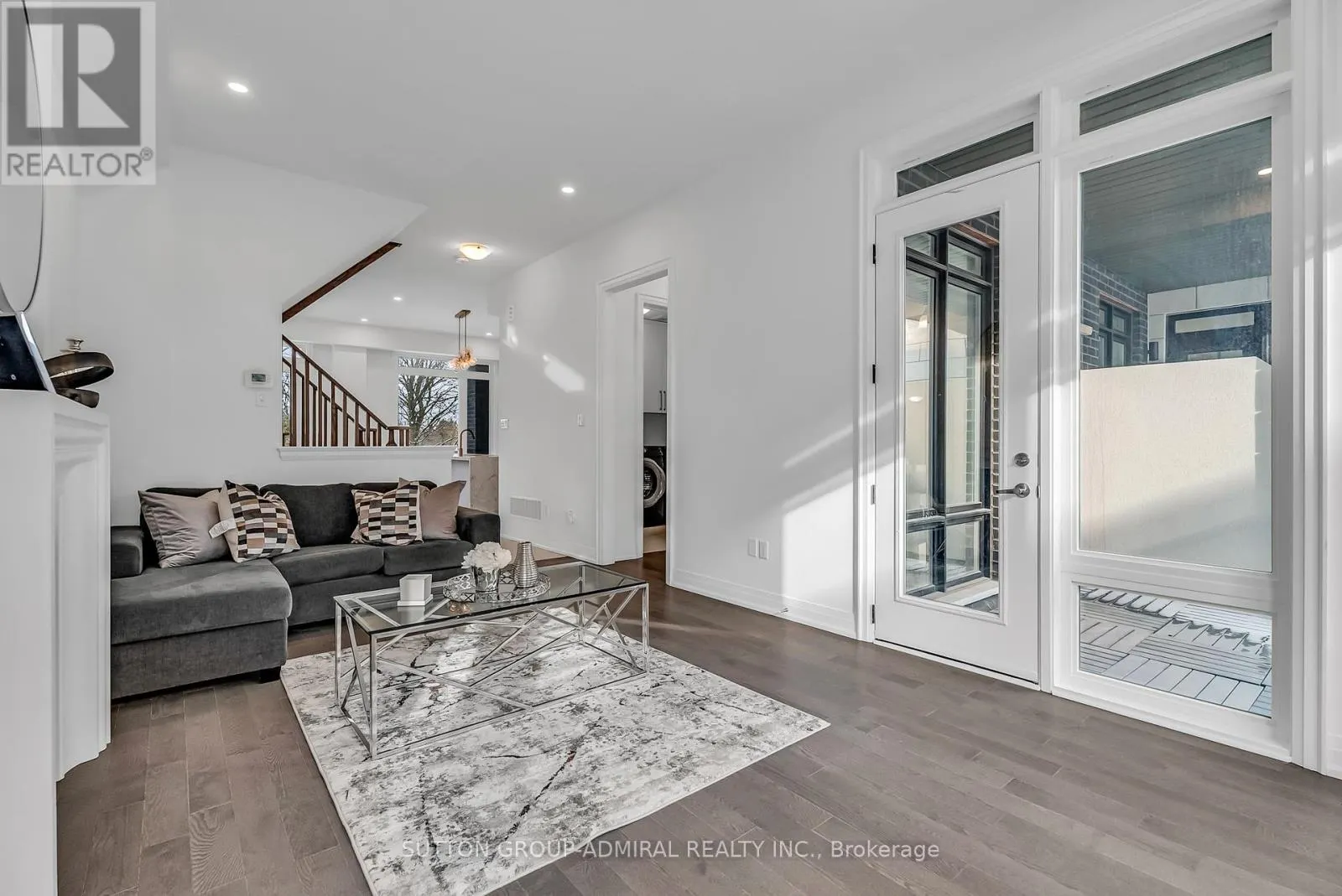 34 GLOBEMASTER LANE S