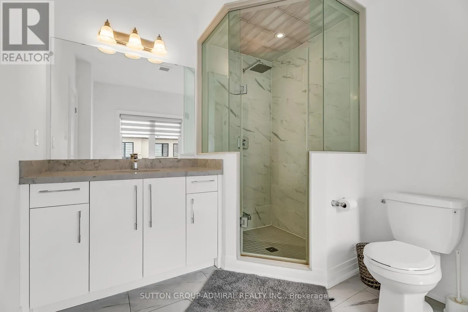 34 GLOBEMASTER LANE S