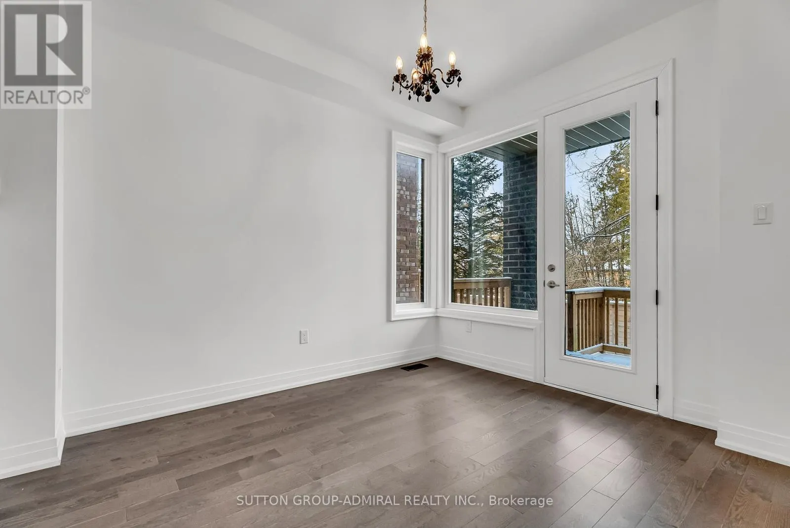 34 GLOBEMASTER LANE S