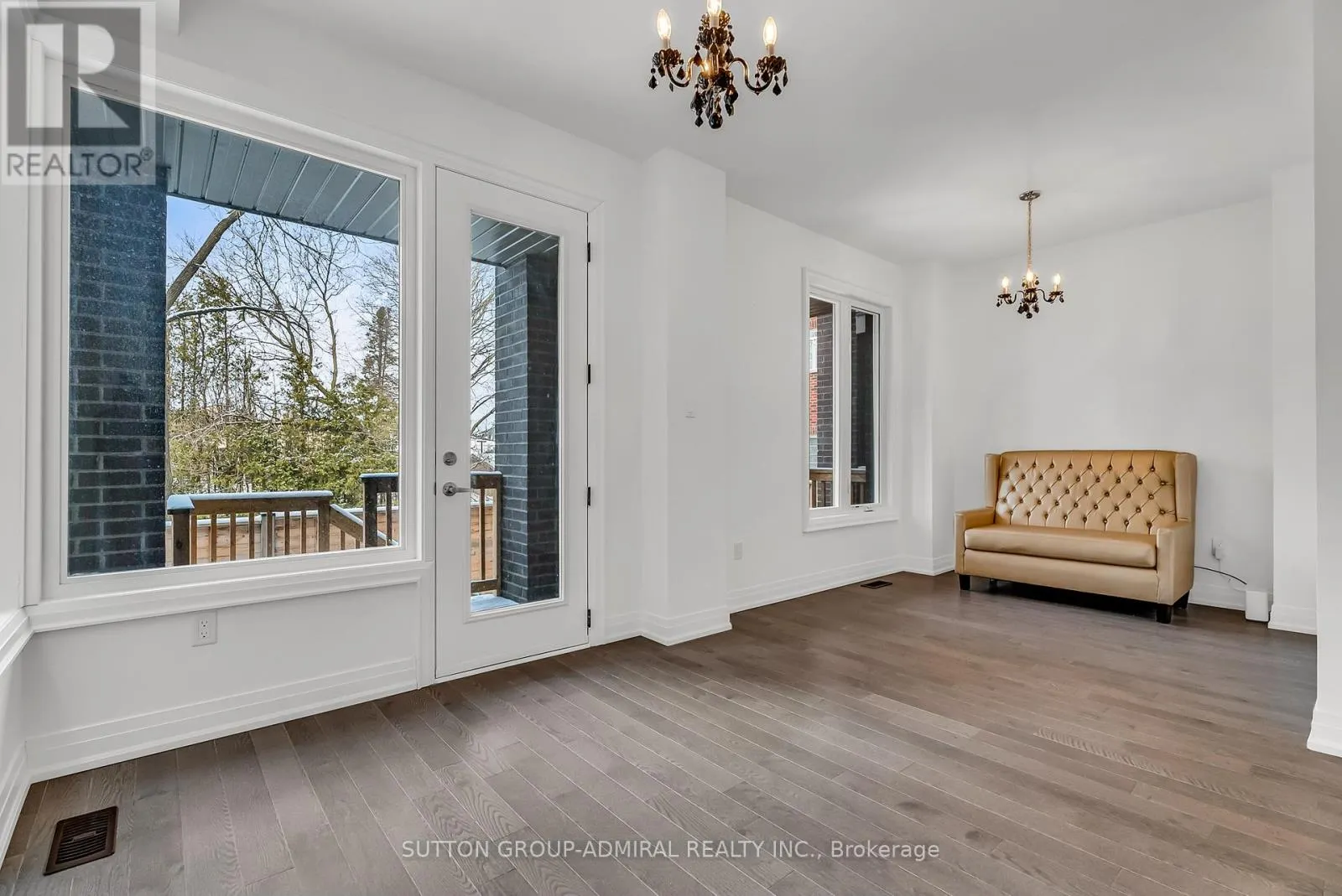 34 GLOBEMASTER LANE S