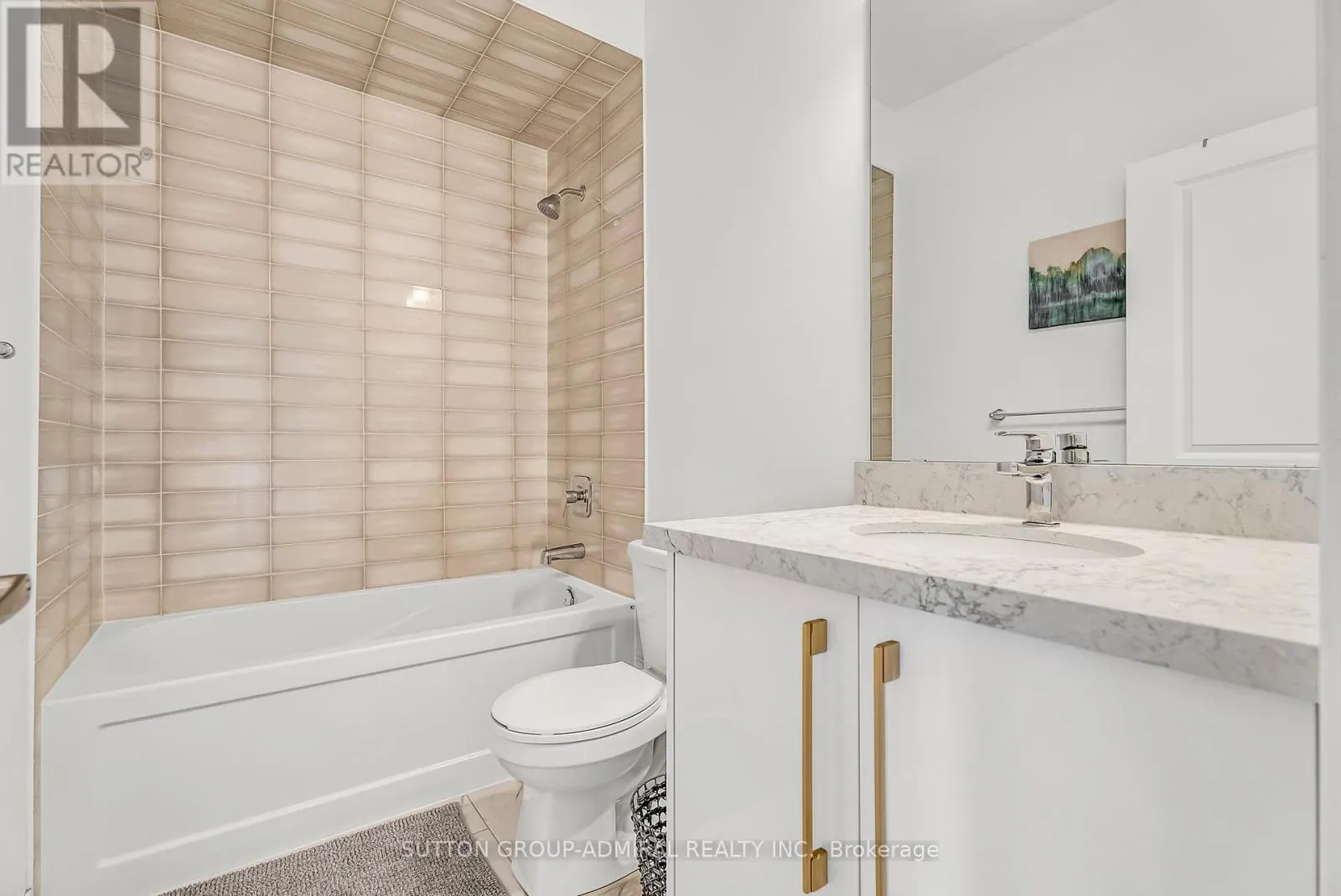 34 GLOBEMASTER LANE S