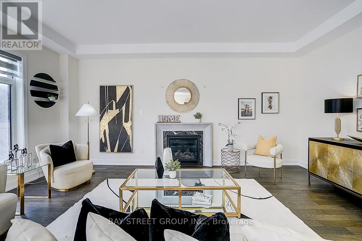50 BOTELHO CIRCLE W