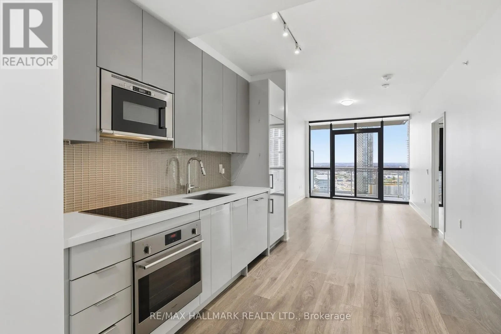 2406 - 2916 HIGHWAY 7 ROAD W