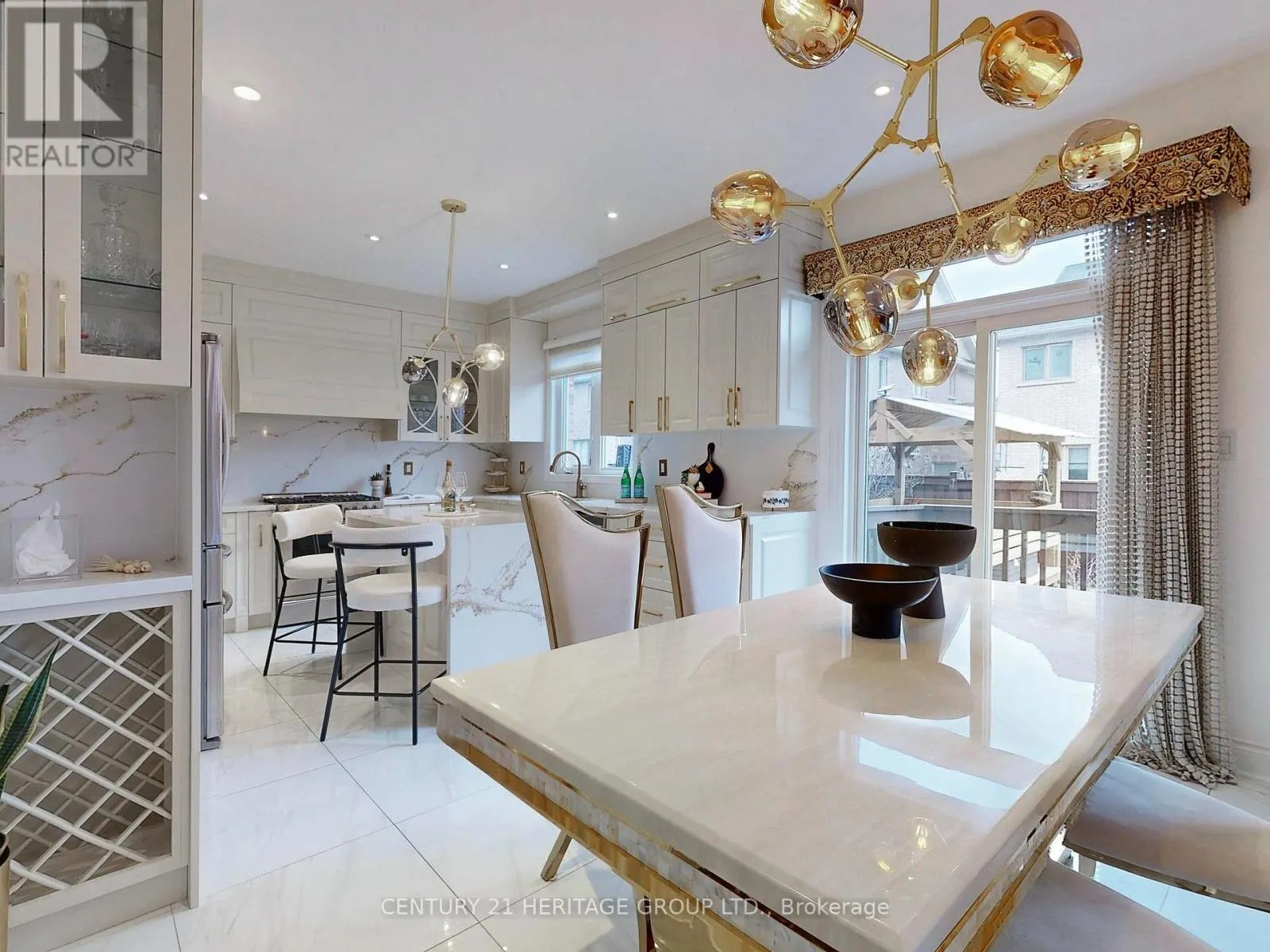 1062 BLACKHALL CRESCENT