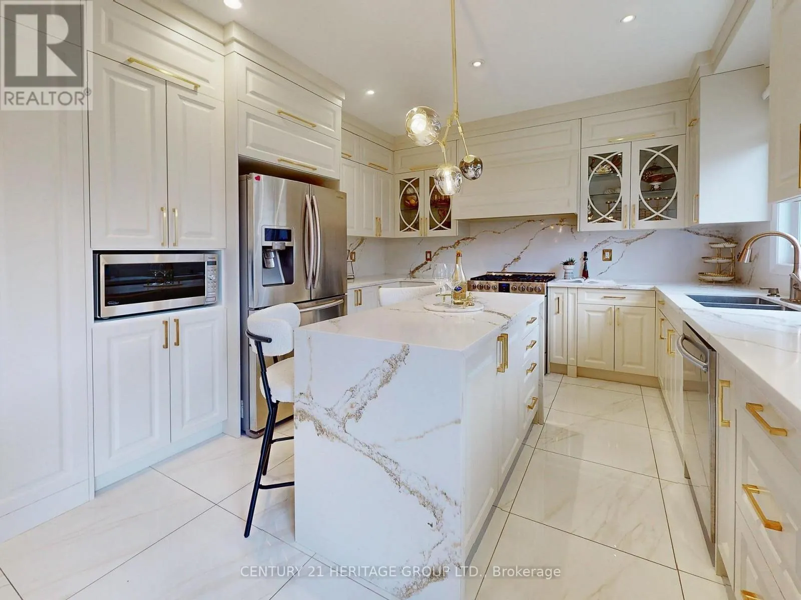 1062 BLACKHALL CRESCENT