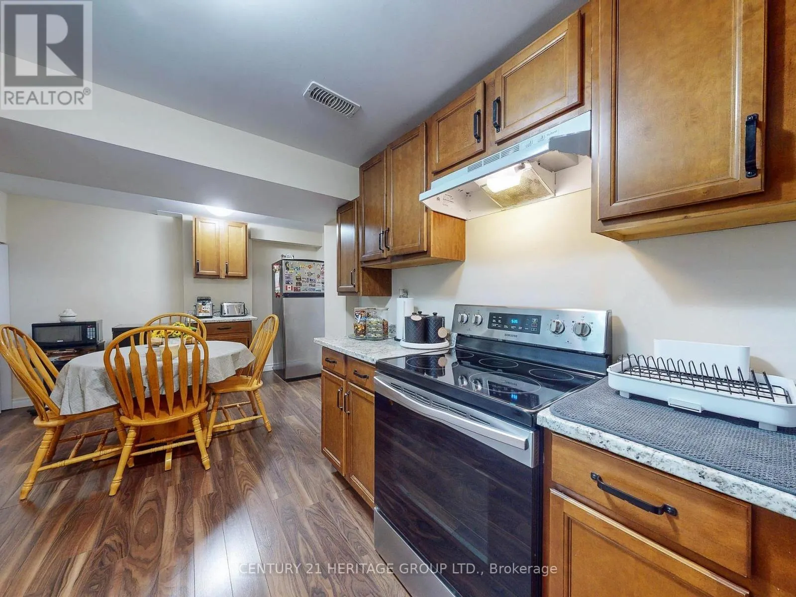 1062 BLACKHALL CRESCENT