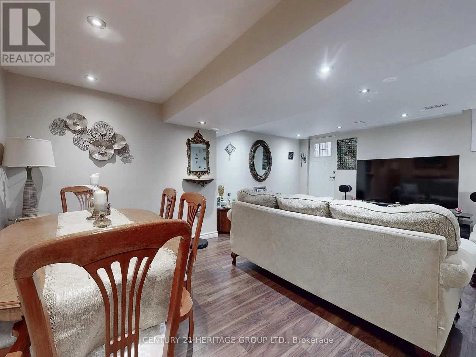 1062 BLACKHALL CRESCENT