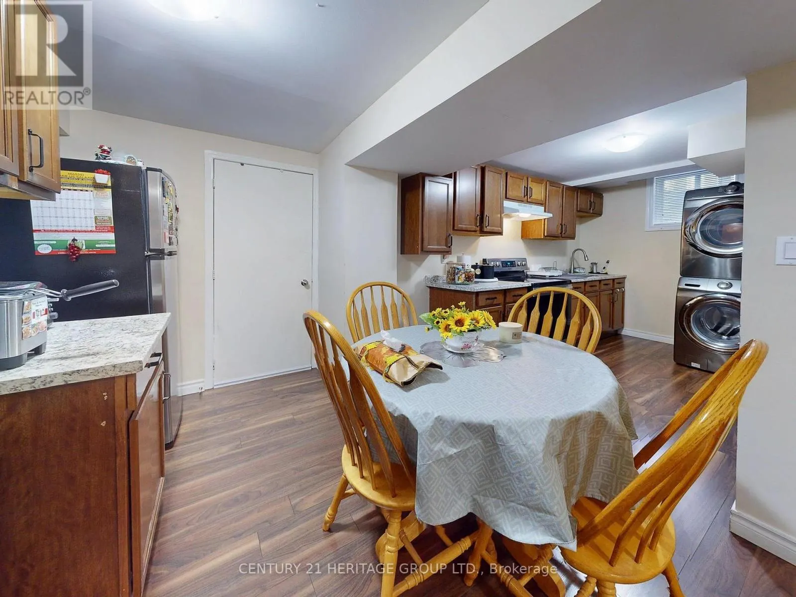 1062 BLACKHALL CRESCENT