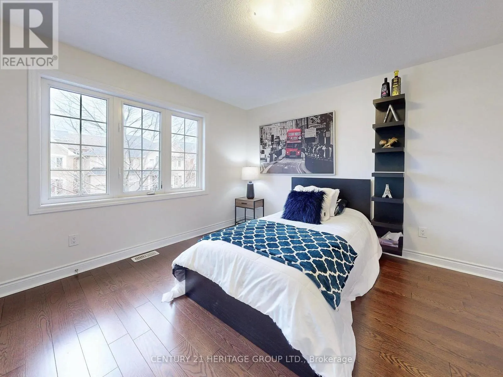 1062 BLACKHALL CRESCENT