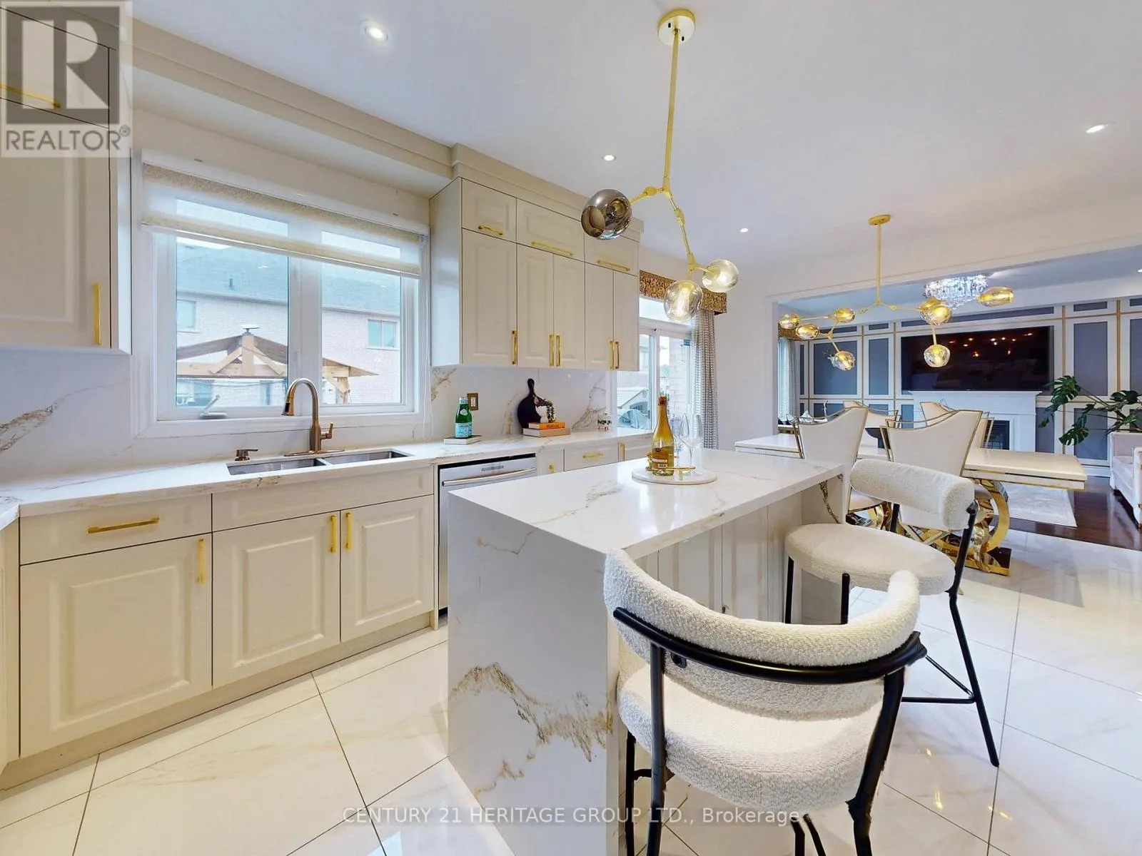1062 BLACKHALL CRESCENT
