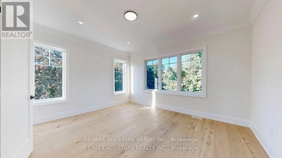 50 THIRD AVENUE S