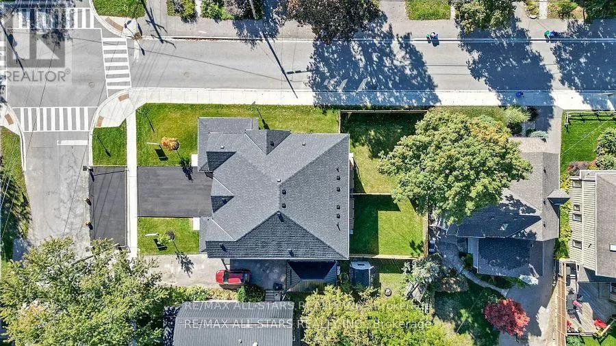 50 THIRD AVENUE S