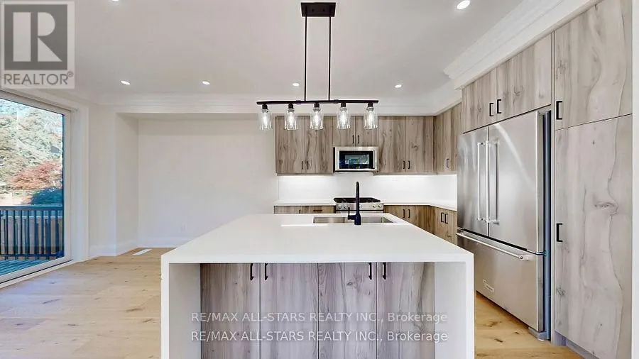 50 THIRD AVENUE S