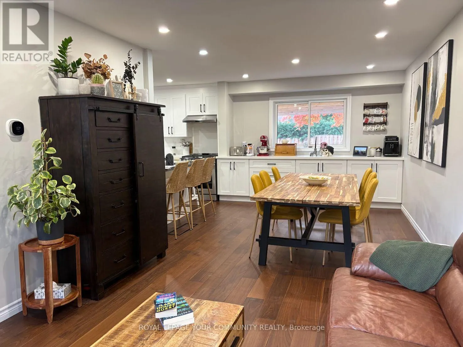 370 ERIN TRAIL