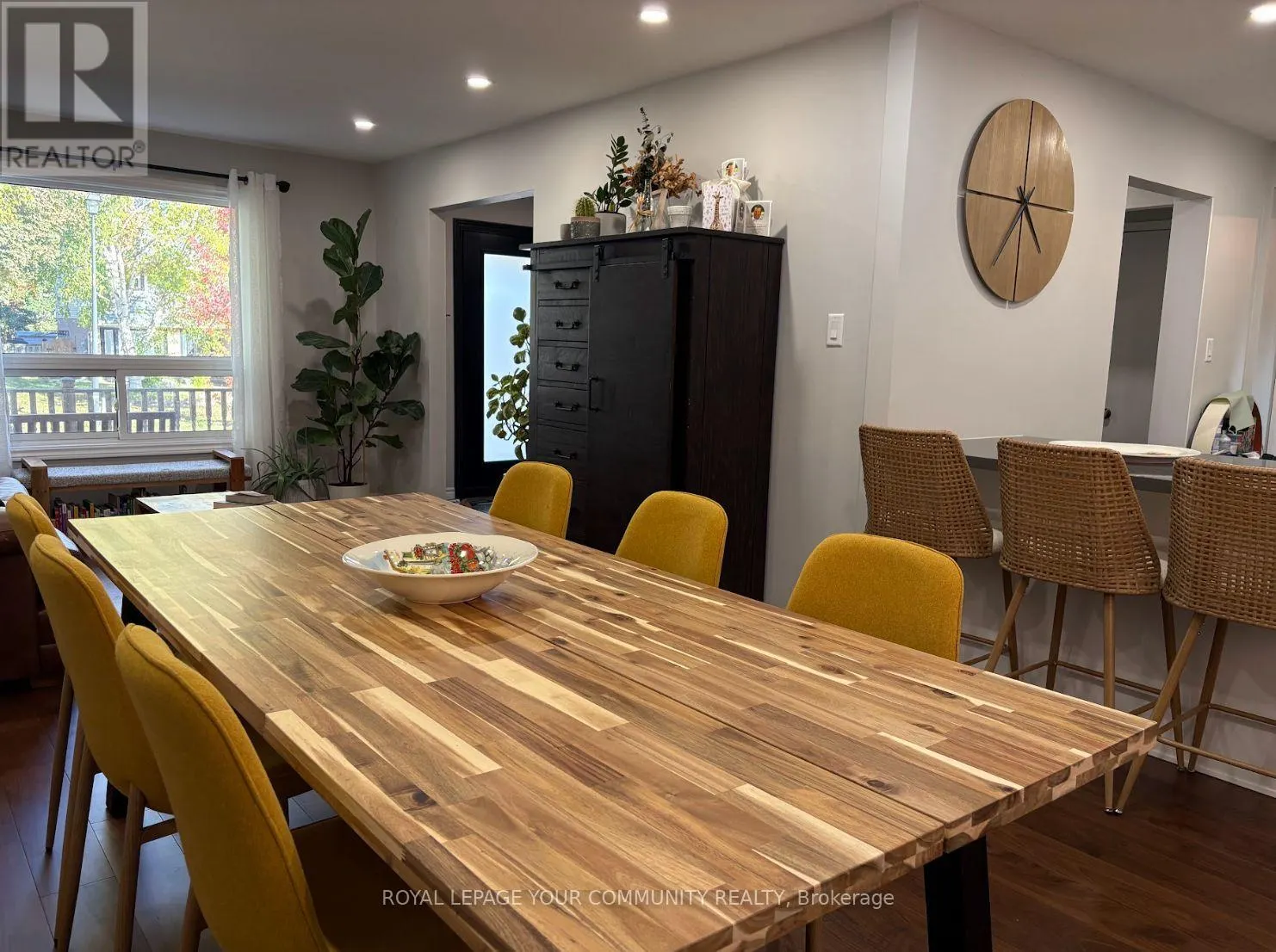 370 ERIN TRAIL