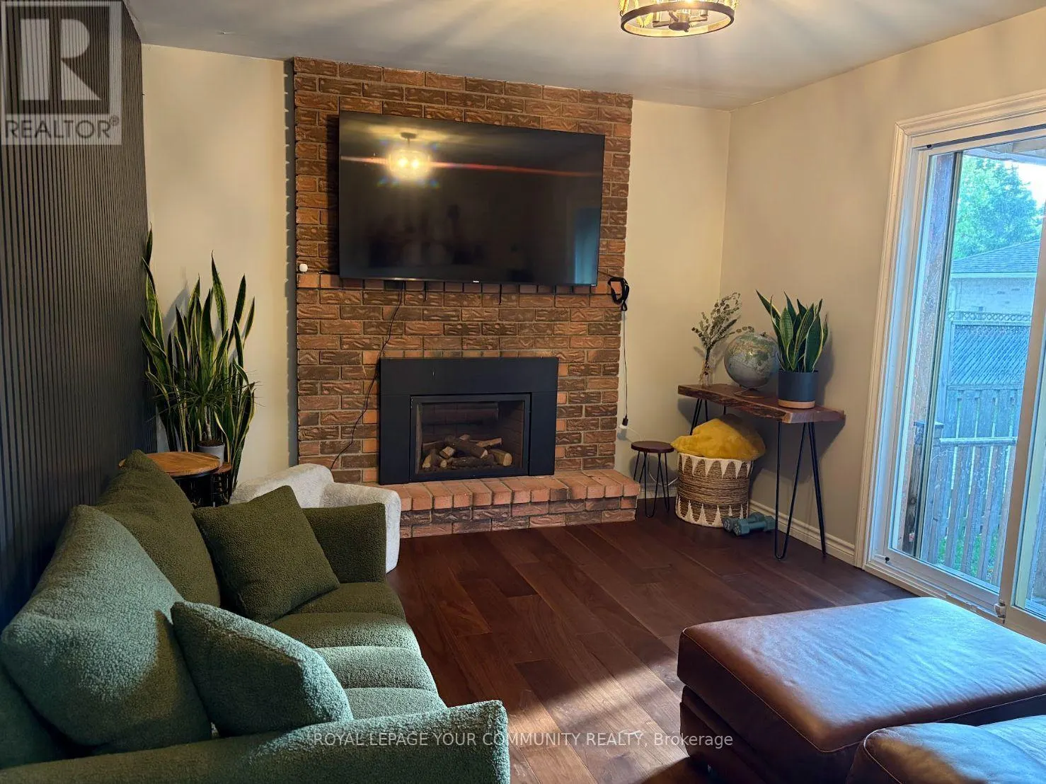 370 ERIN TRAIL
