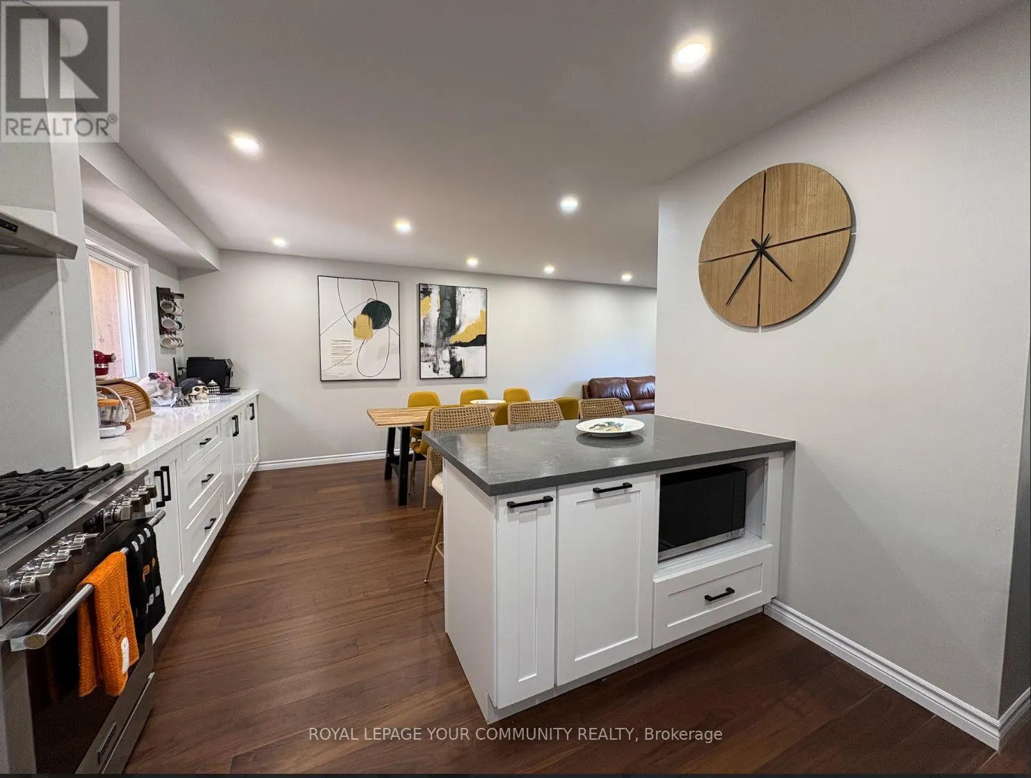370 ERIN TRAIL