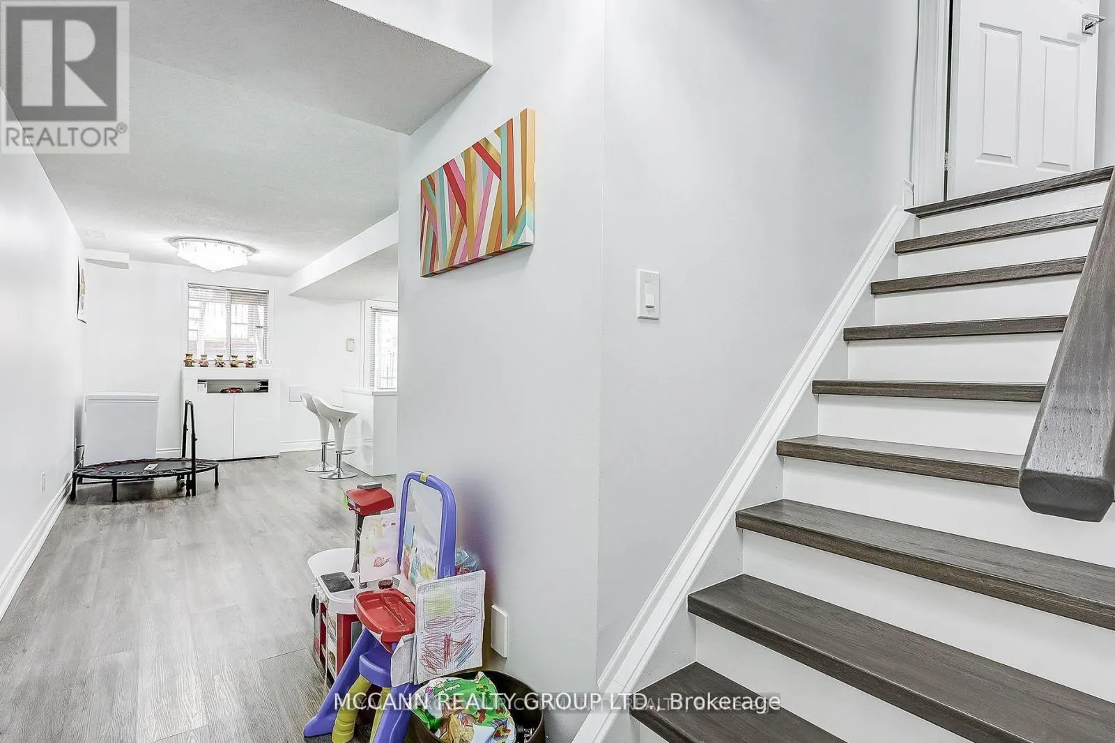 93 REVELSTOKE CRESCENT