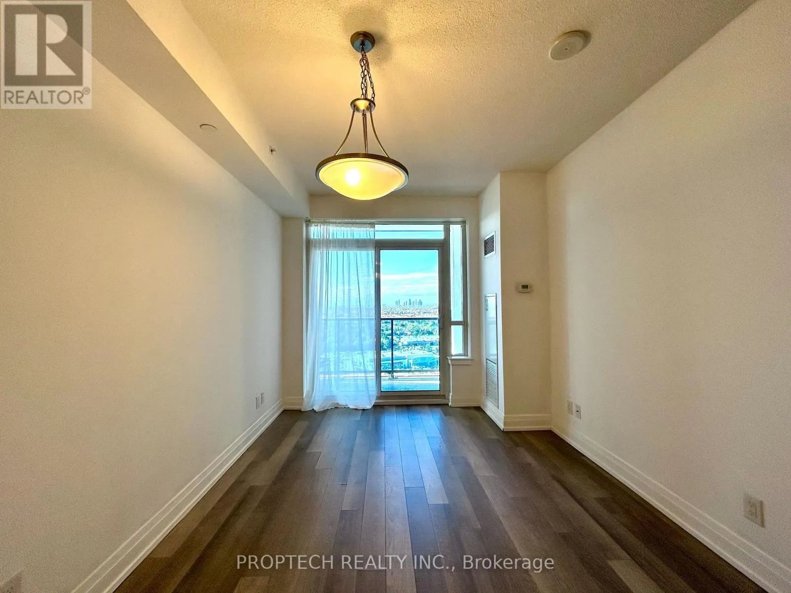 1911 - 7165 YONGE STREET