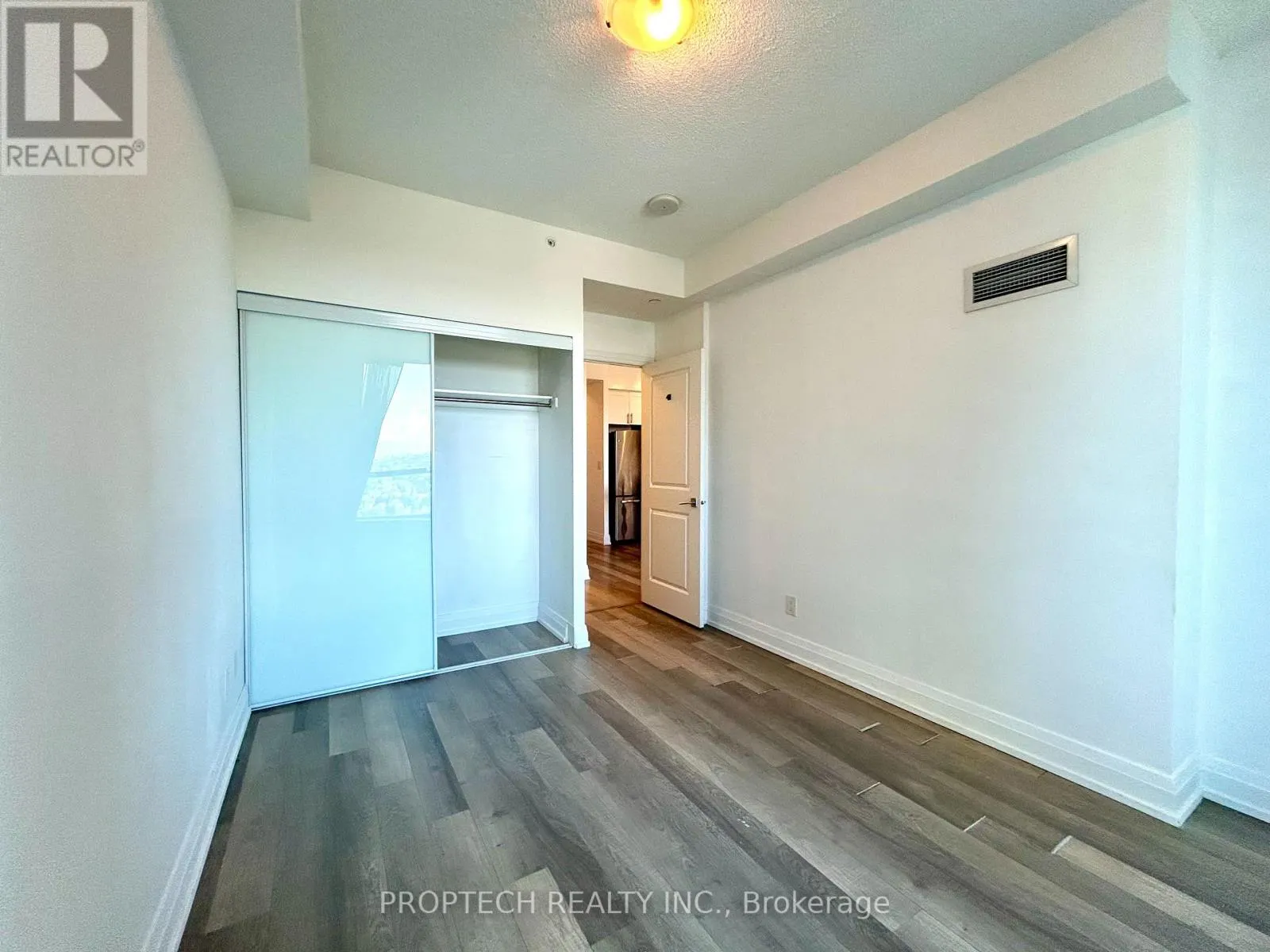 1911 - 7165 YONGE STREET