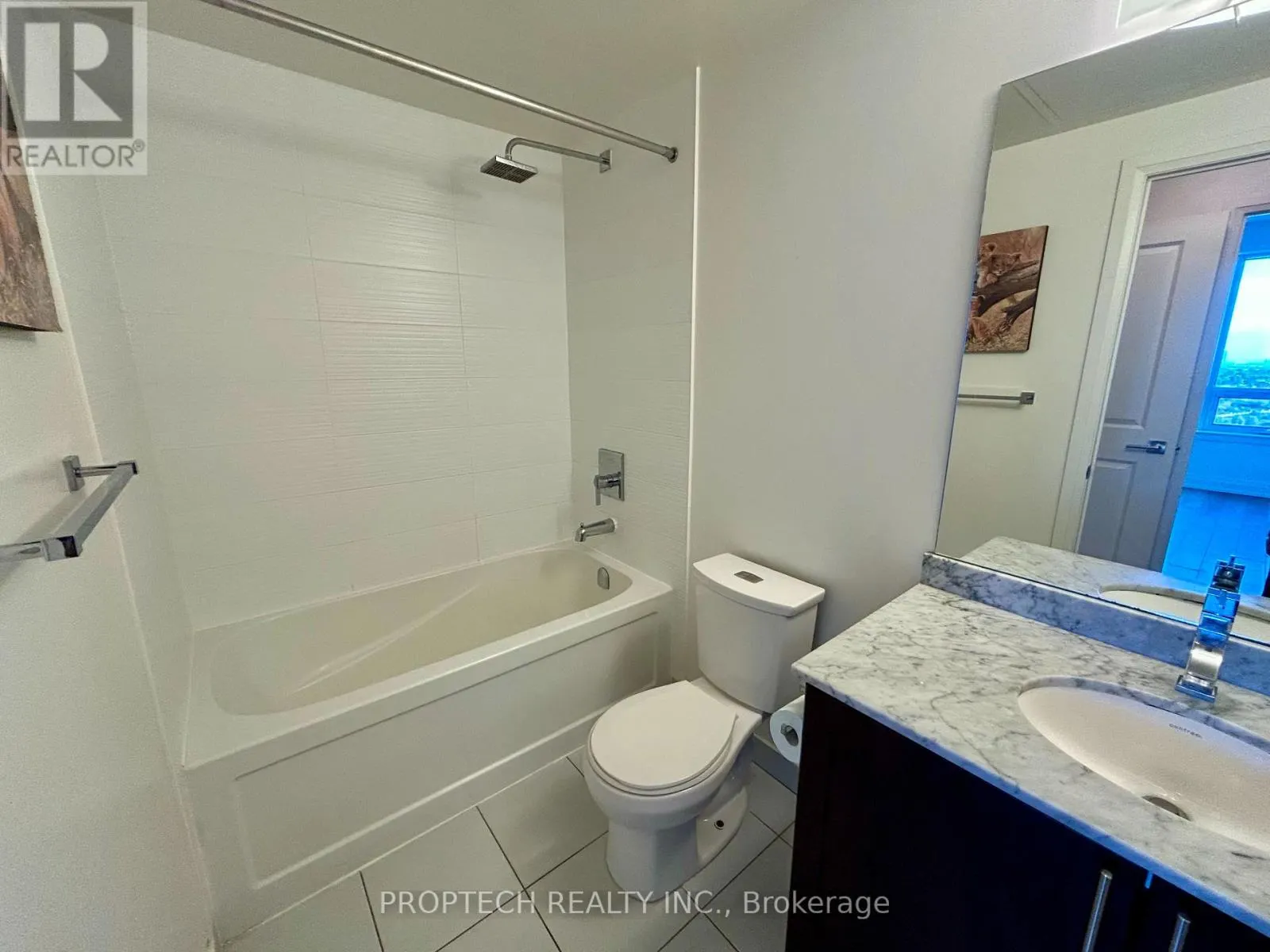 1911 - 7165 YONGE STREET