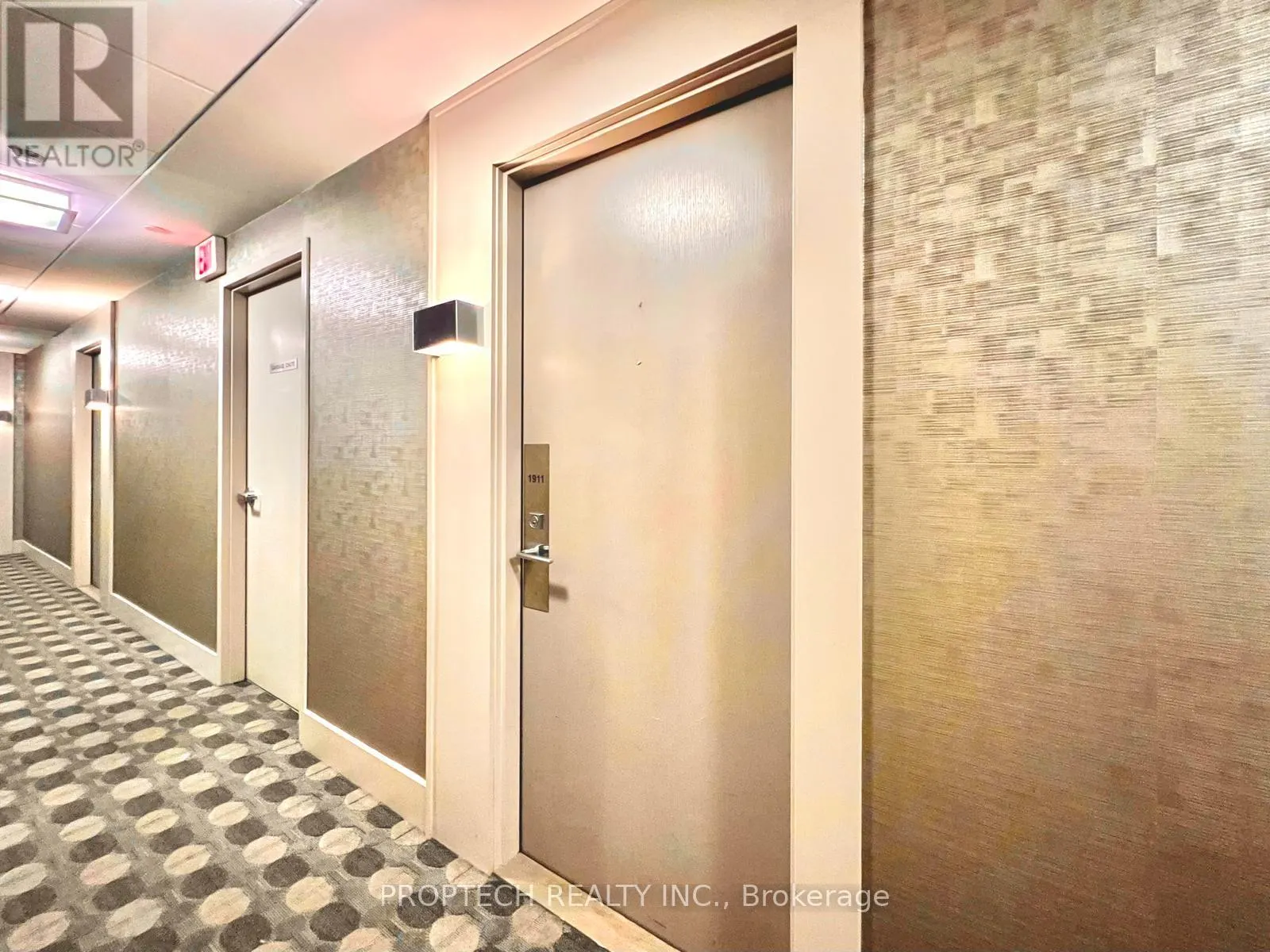 1911 - 7165 YONGE STREET