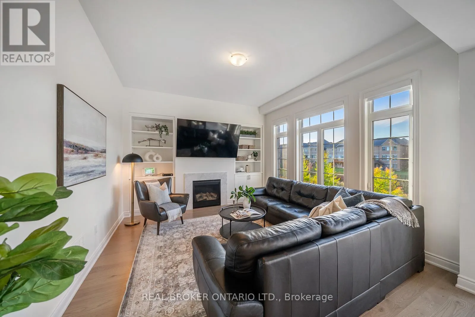 58 MEADOW VISTA CRESCENT