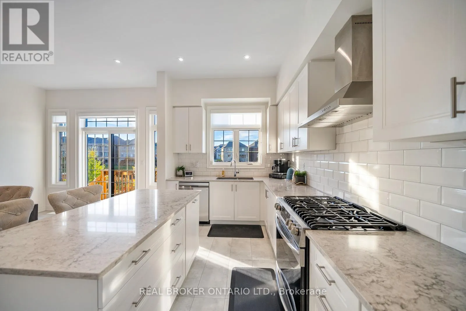 58 MEADOW VISTA CRESCENT