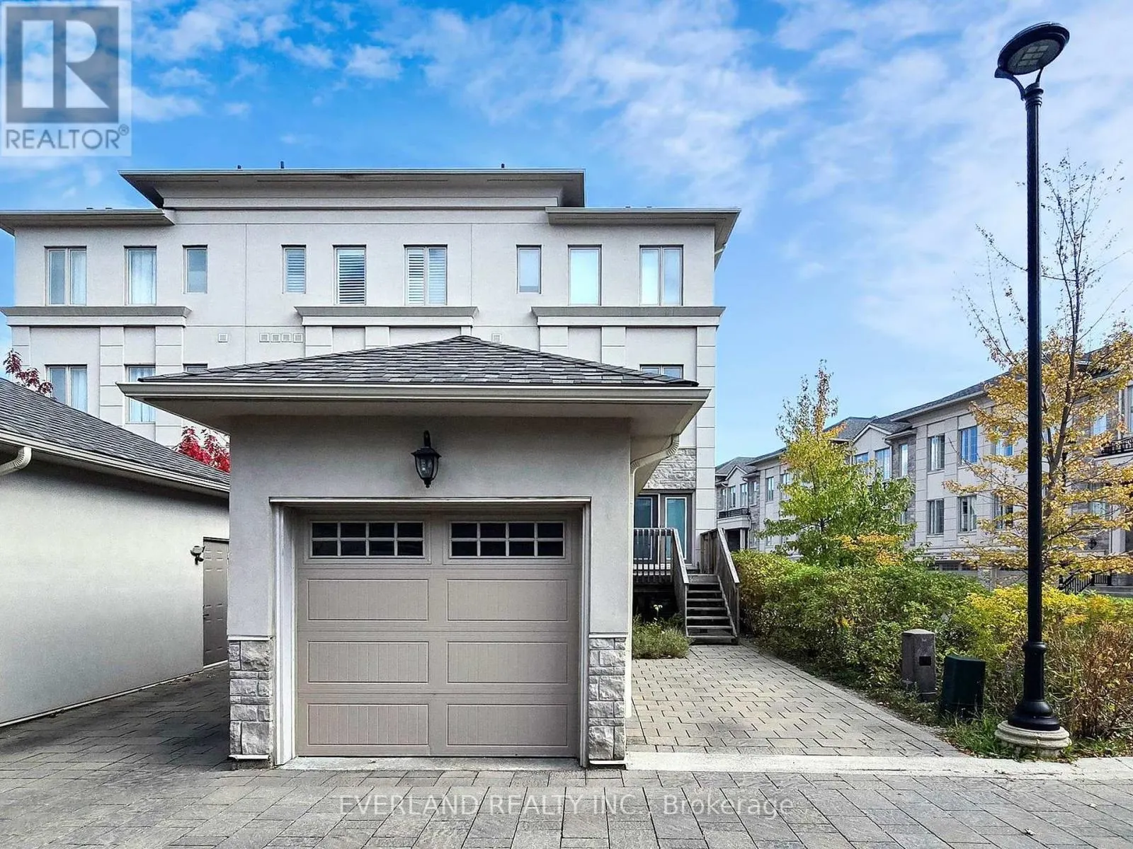 5 POINT PELEE LANE