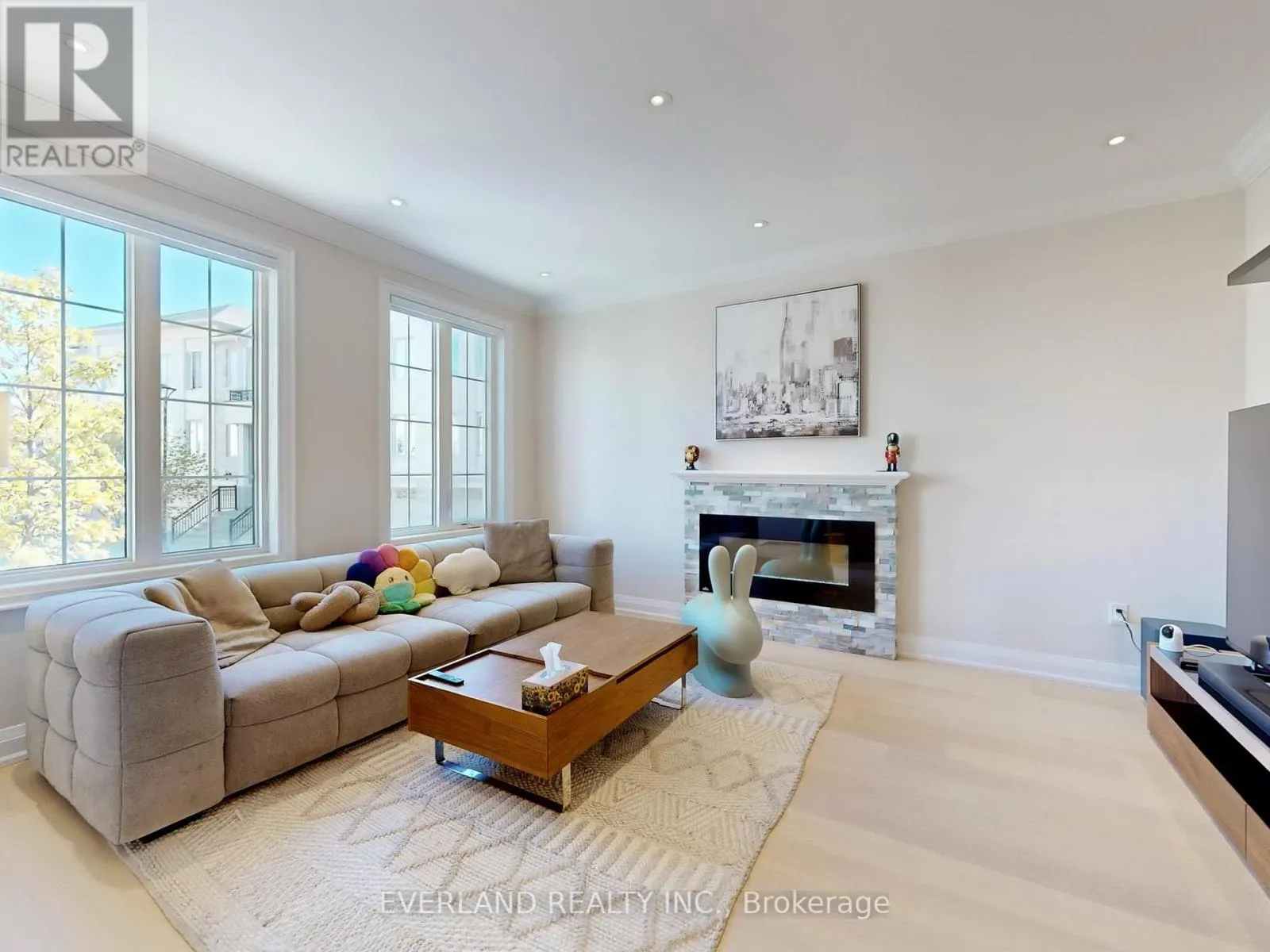 5 POINT PELEE LANE