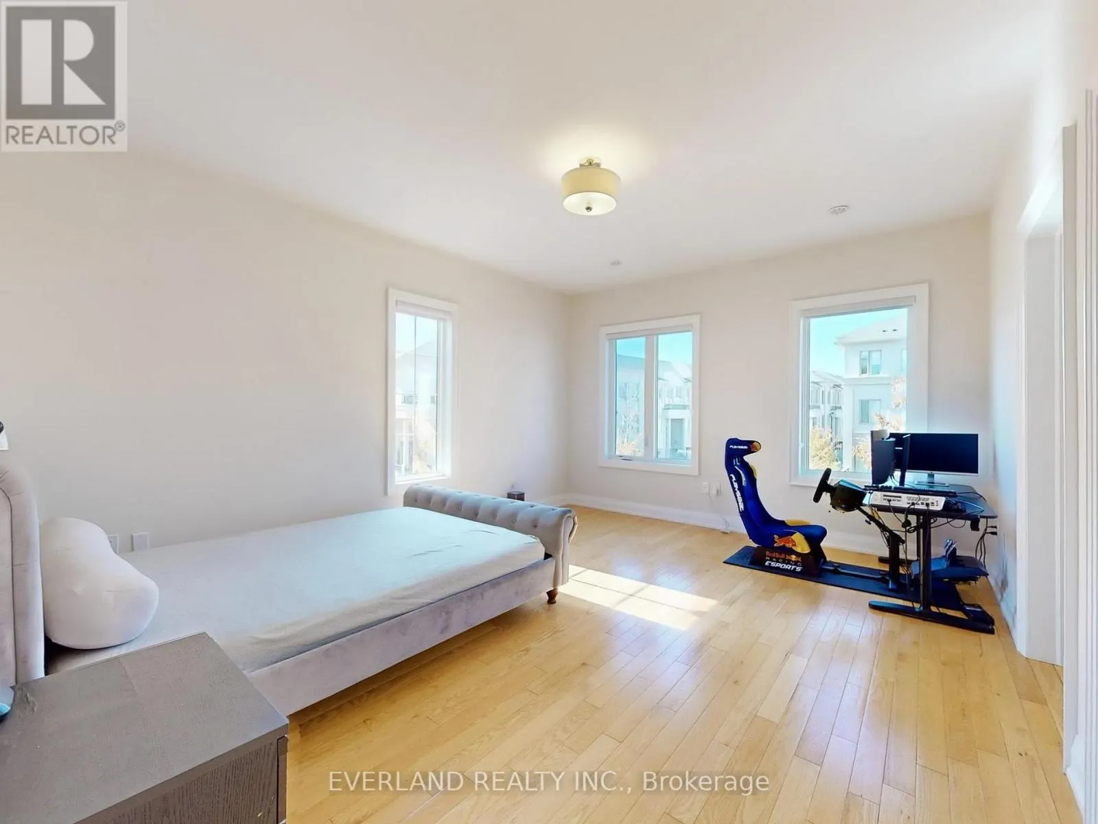 5 POINT PELEE LANE