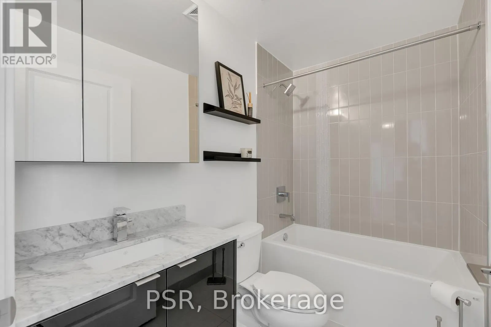 1029 - 100 EAGLE ROCK WAY