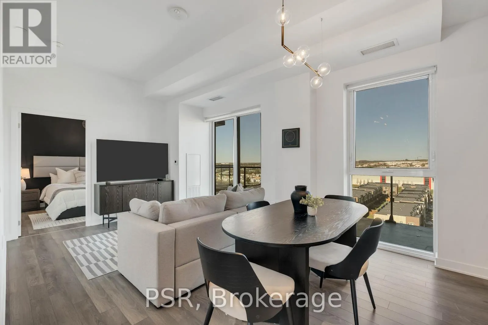 1029 - 100 EAGLE ROCK WAY