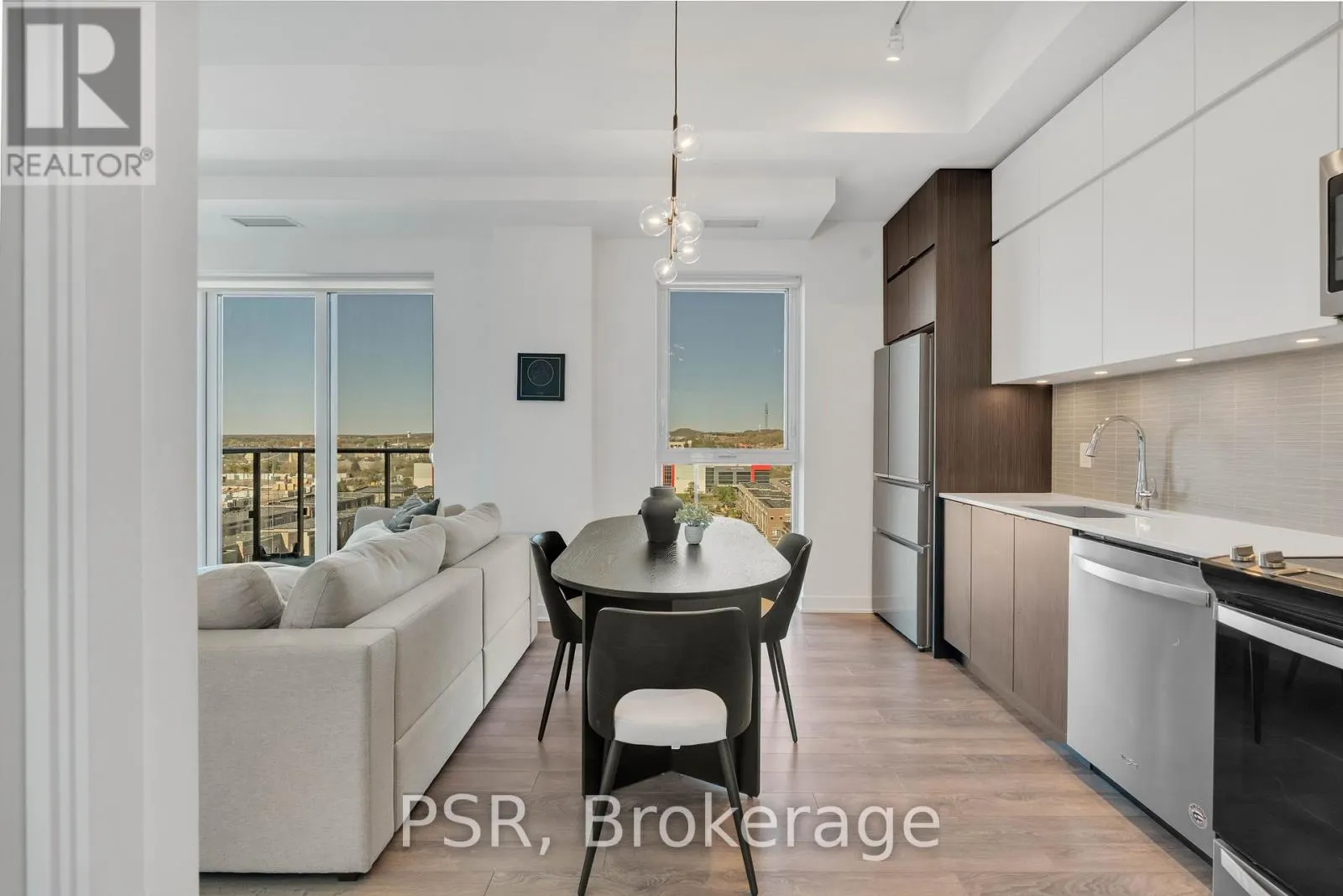1029 - 100 EAGLE ROCK WAY