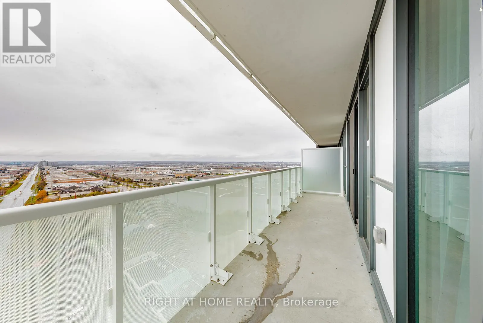 2513 - 7895 JANE ST STREET