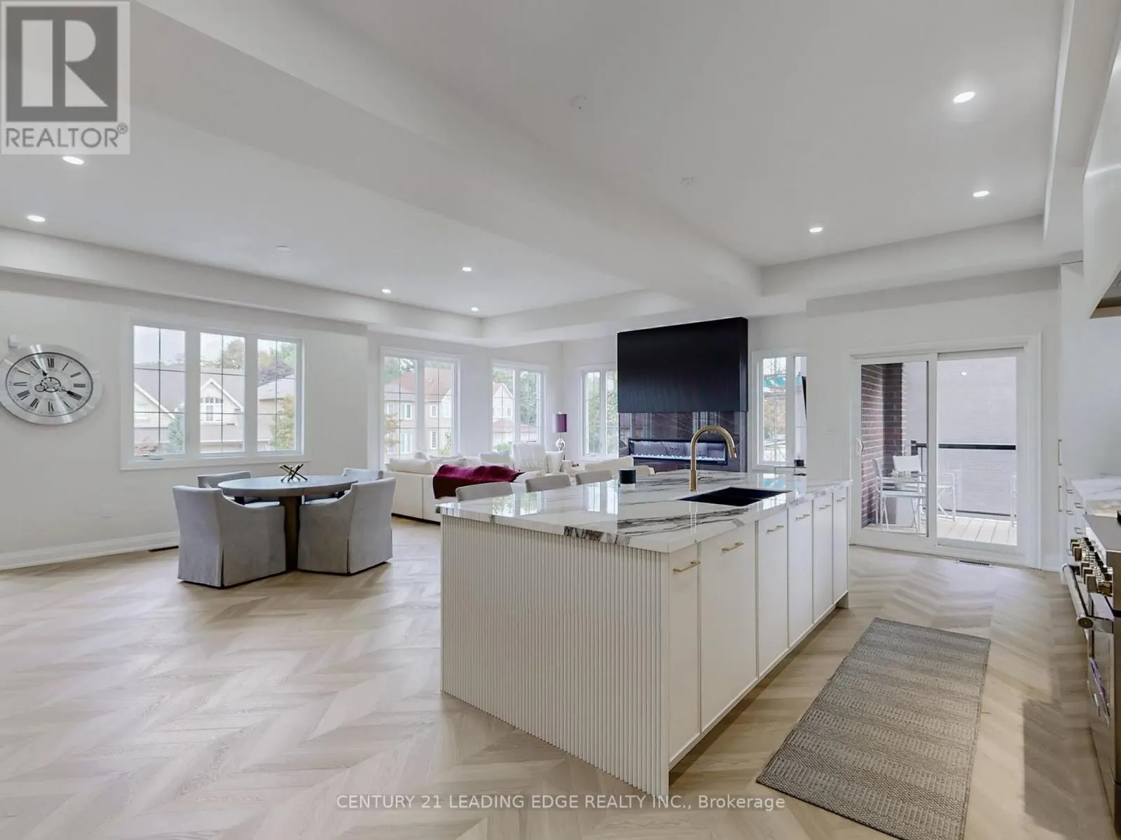31 NAUGHTON DRIVE