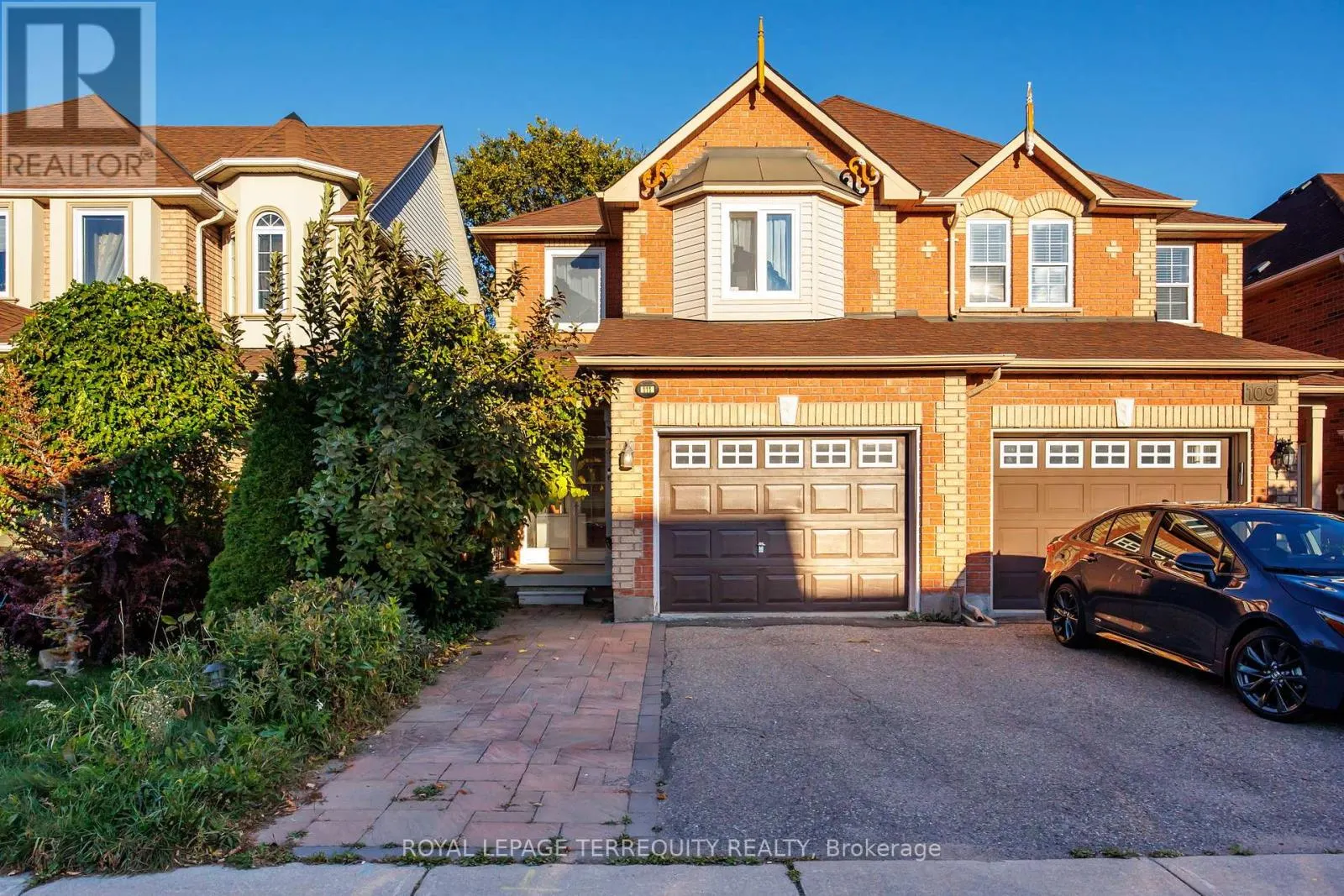 111 ENGLISH OAK DRIVE