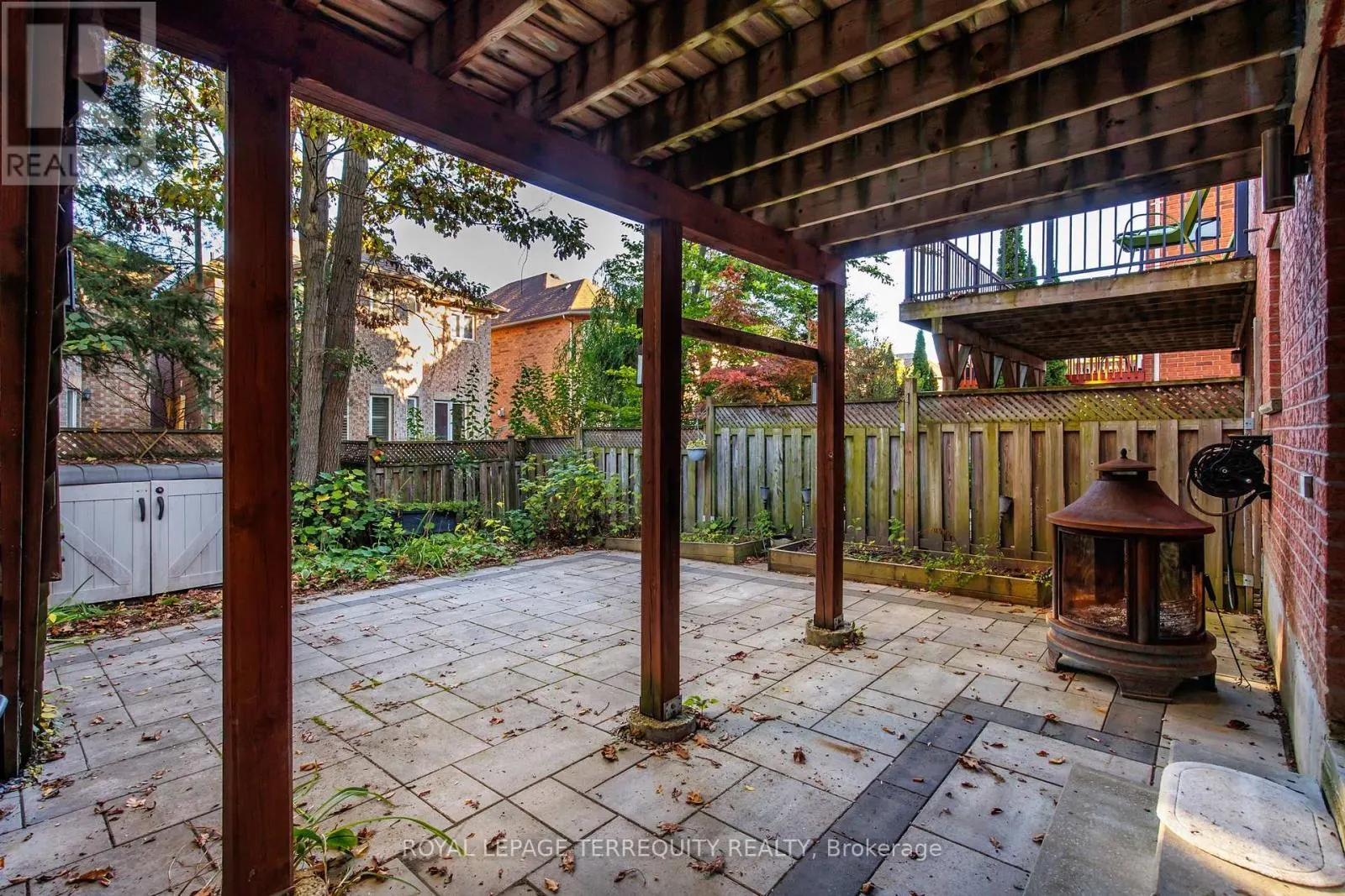 111 ENGLISH OAK DRIVE