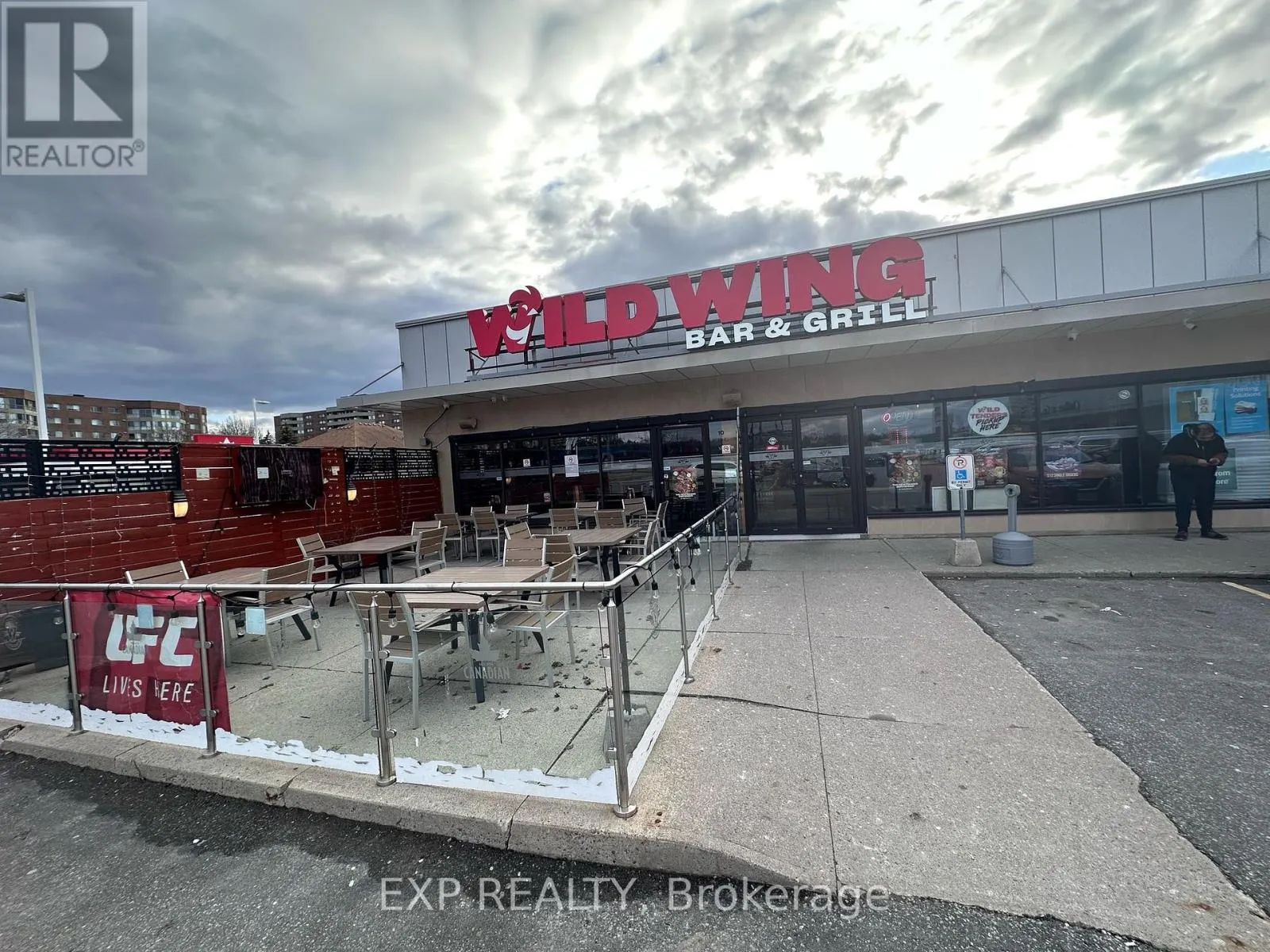 9580 YONGE STREET