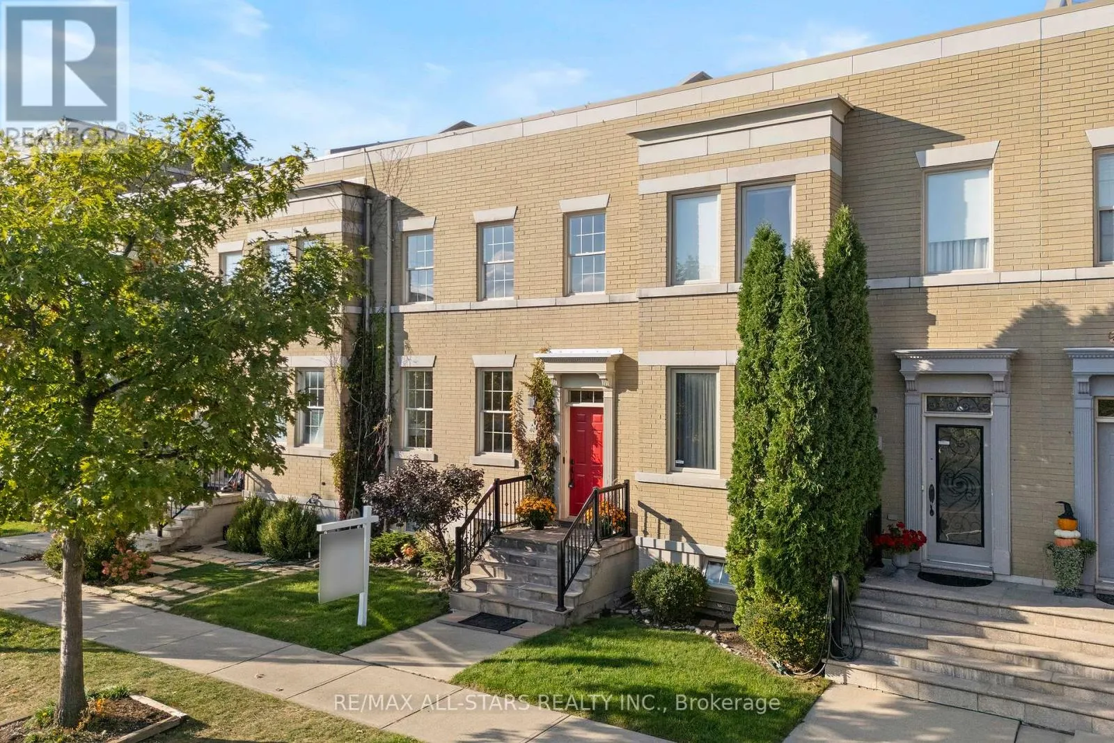 40 BETTY ROMAN BOULEVARD