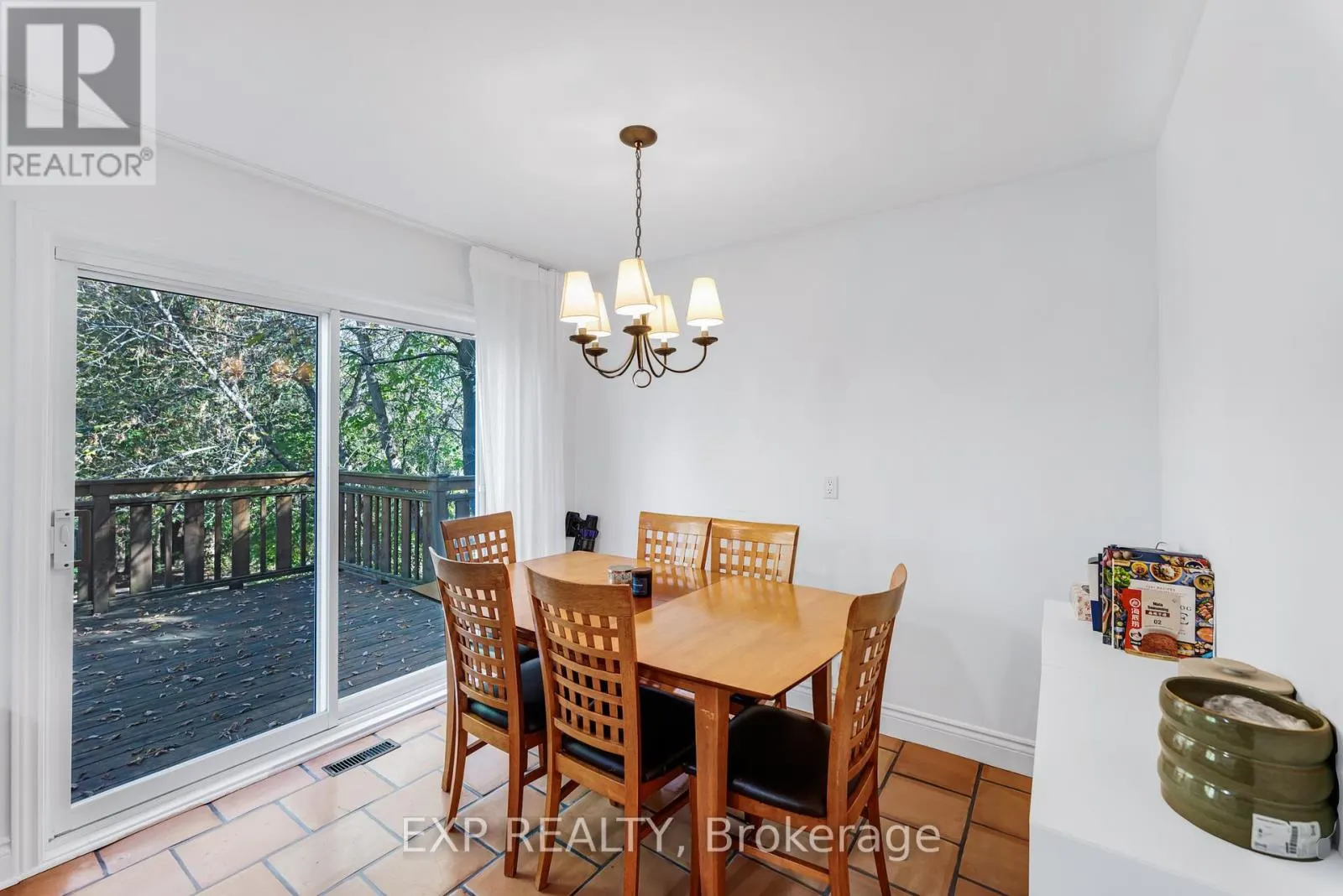 681 ELGIN STREET
