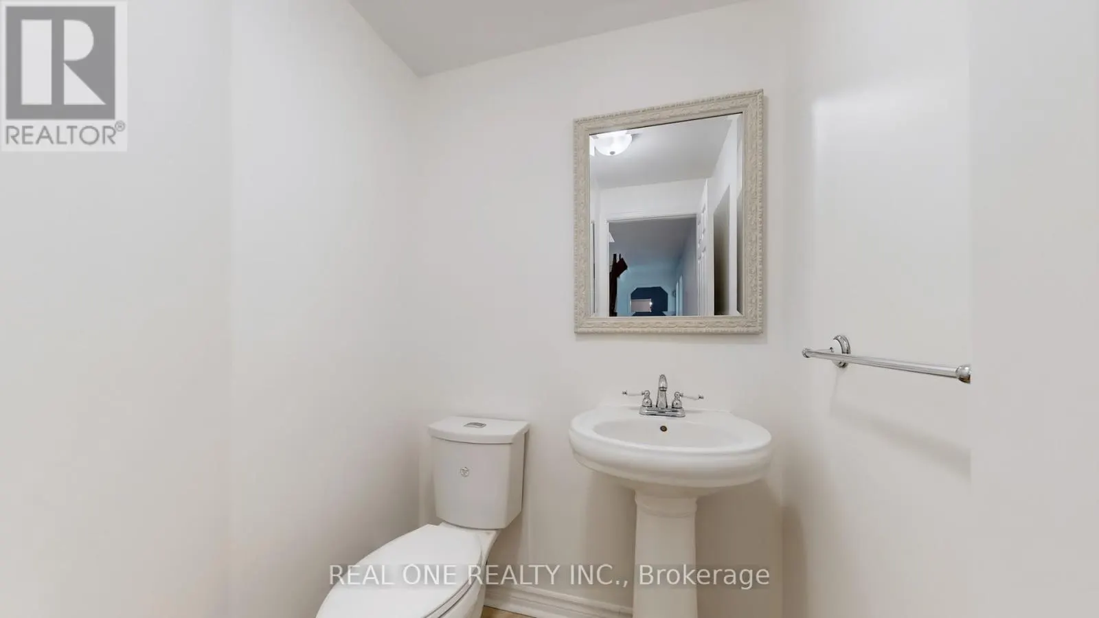 465 WOODLAND ACRES CRESCENT