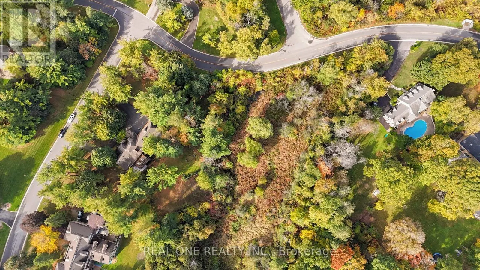 465 WOODLAND ACRES CRESCENT