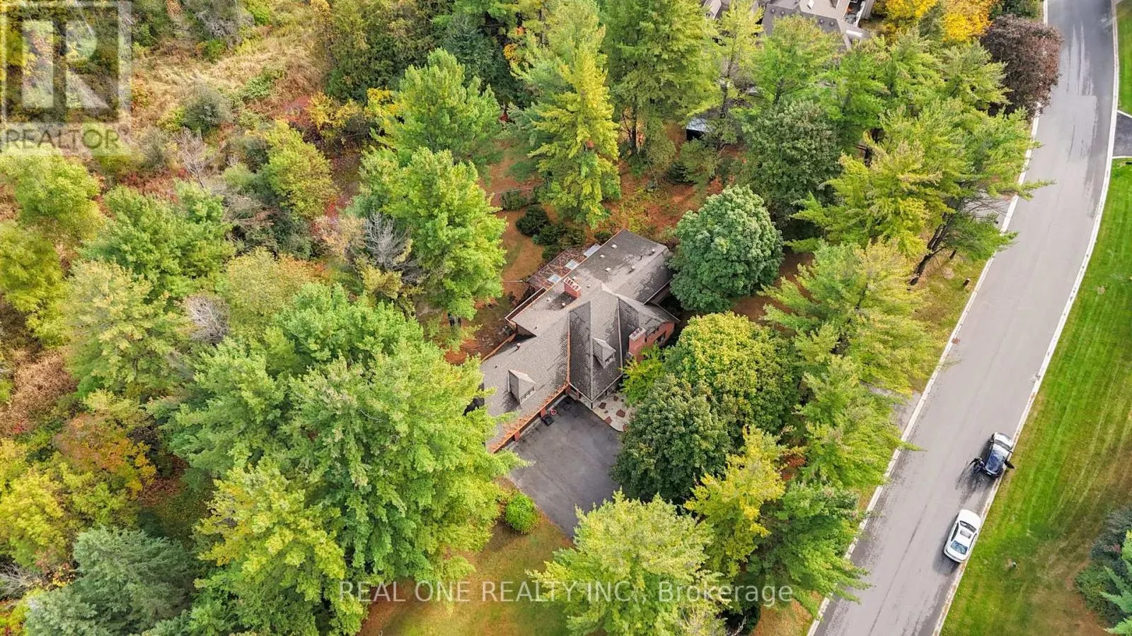 465 WOODLAND ACRES CRESCENT