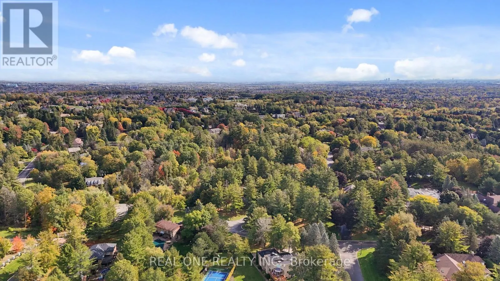 465 WOODLAND ACRES CRESCENT