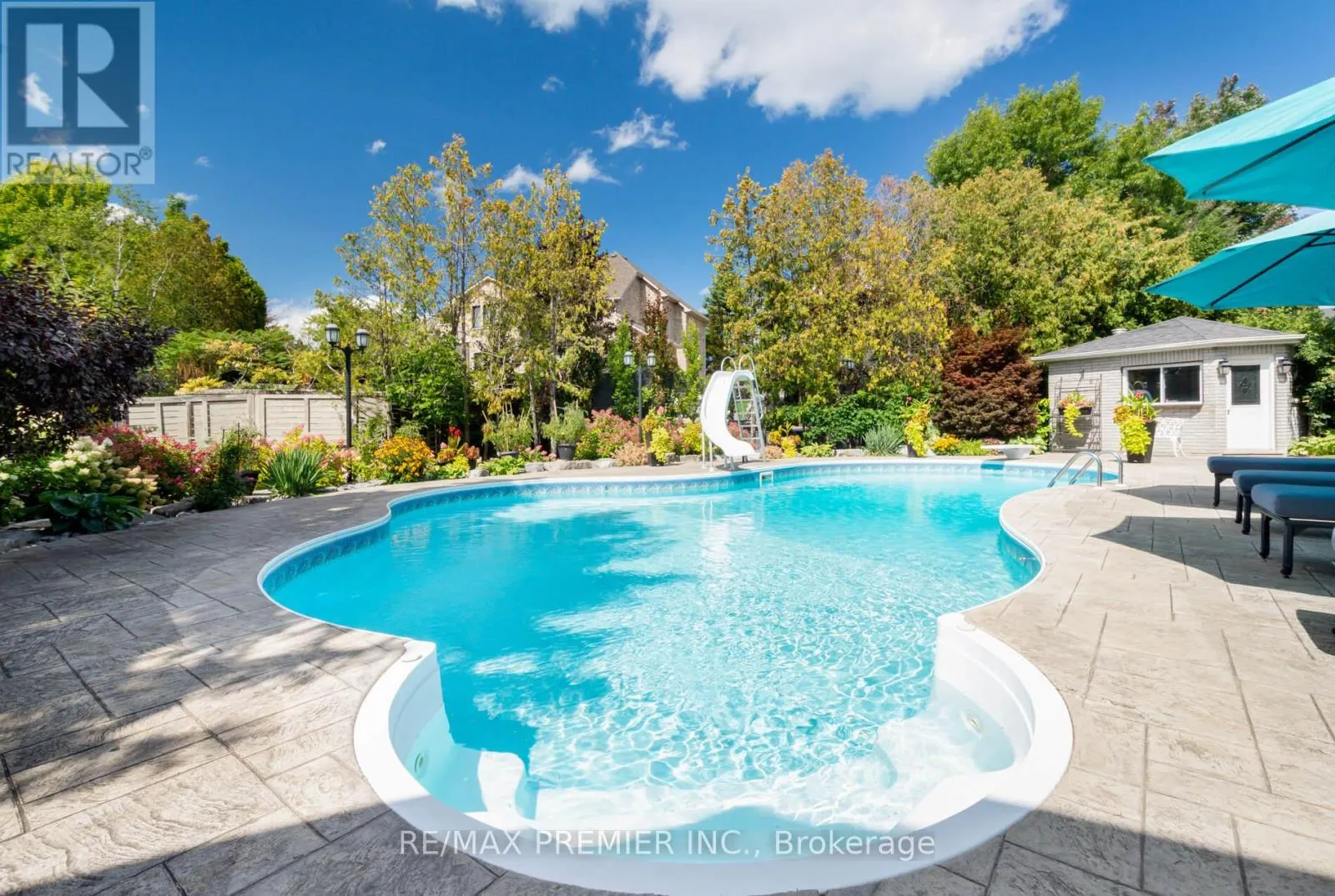 90 SHAMROCK CRESCENT