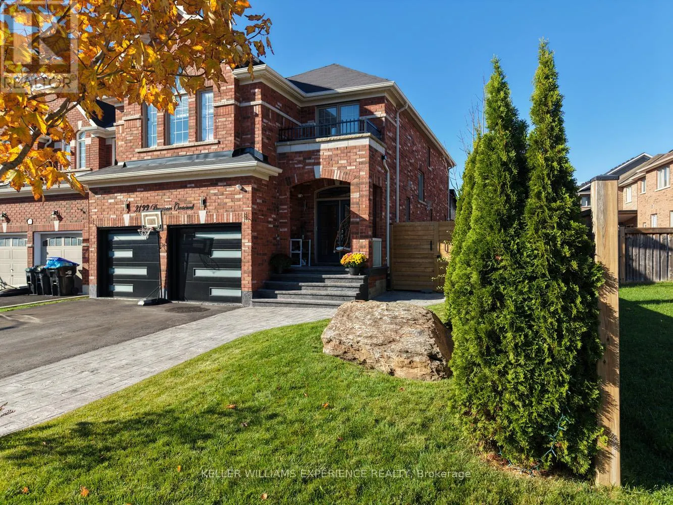 2199 DAWSON CRESCENT W