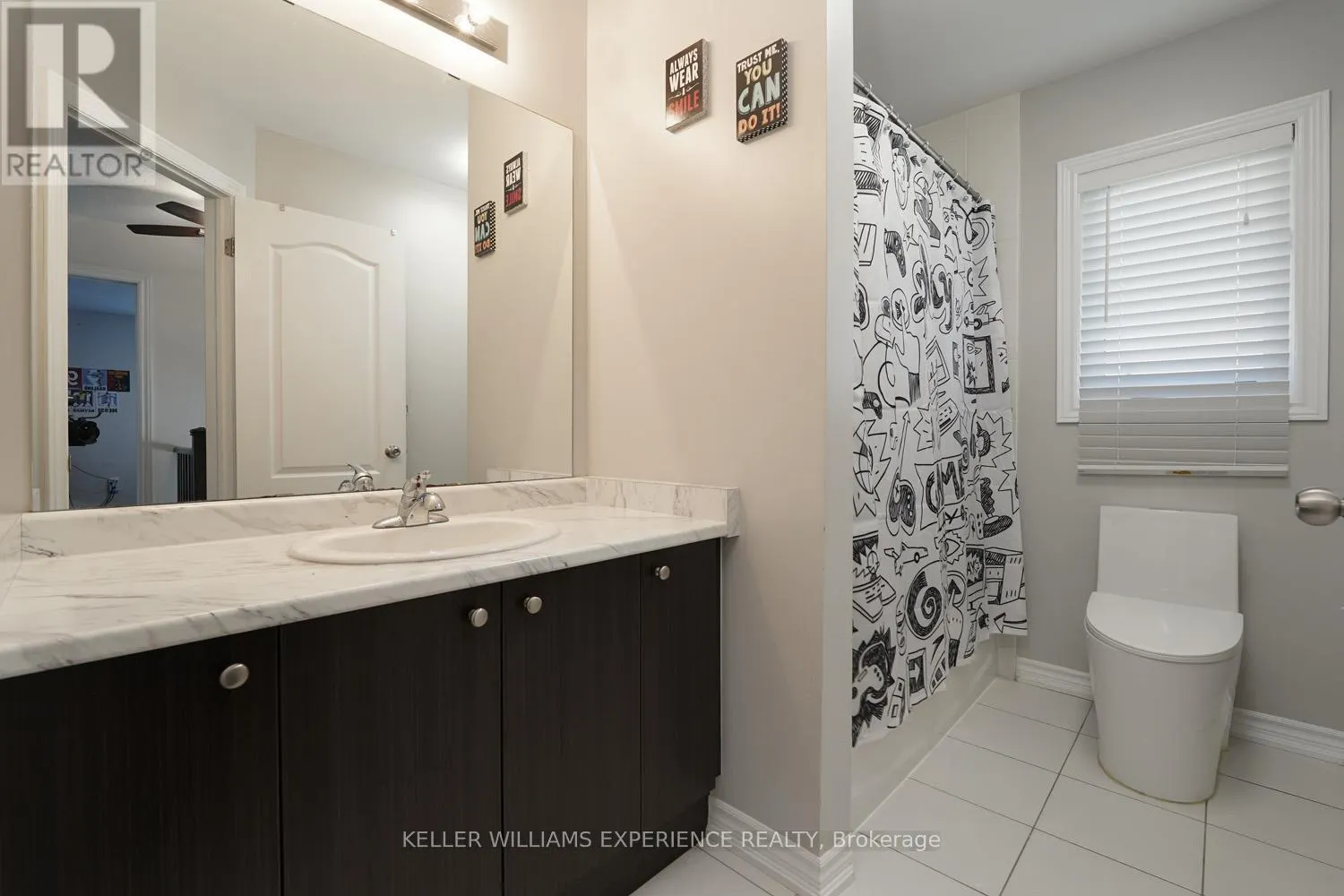 2199 DAWSON CRESCENT W