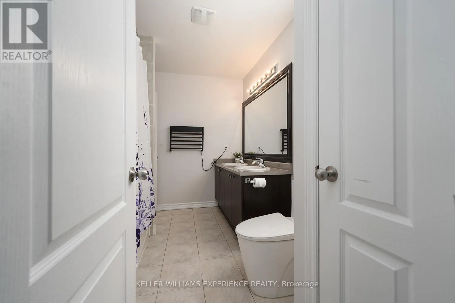 2199 DAWSON CRESCENT W