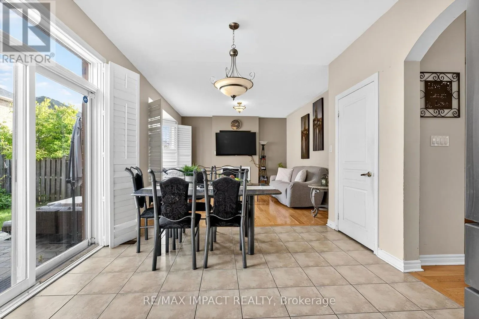 37 BRAITH CRESCENT